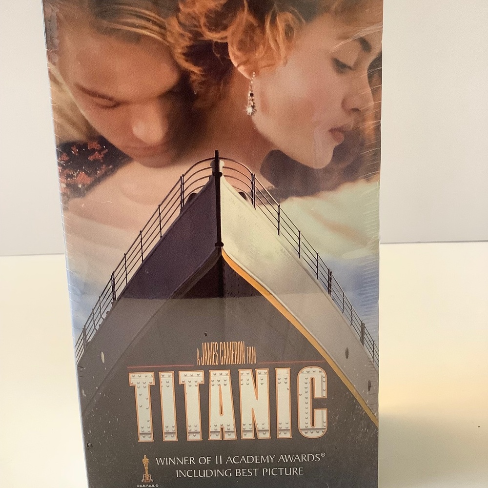 1997 Sealed TITANIC VHS 2 Tape Set.